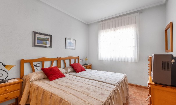 Resale - Wohnung Appartement -
Torrevieja - Estacion de autobuses