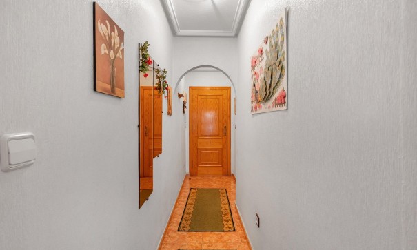 Resale - Wohnung Appartement -
Torrevieja - Estacion de autobuses