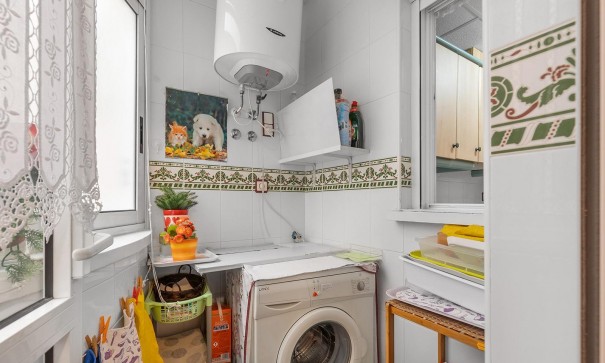 Resale - Wohnung Appartement -
Torrevieja - Estacion de autobuses