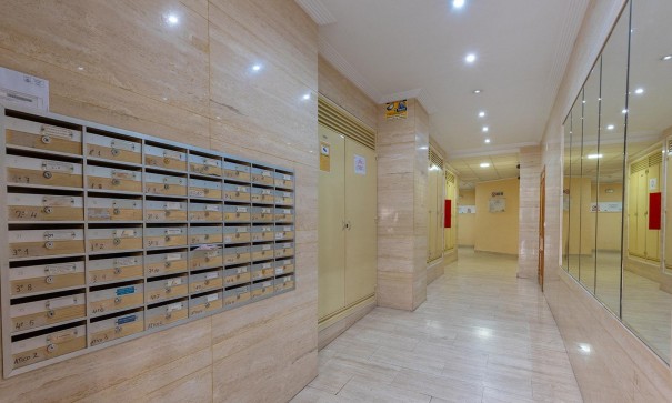 Resale - Wohnung Appartement -
Torrevieja - Estacion de autobuses