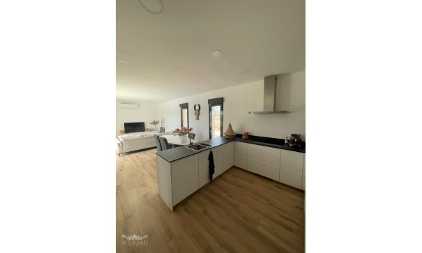 Sale - Town house -
Pinoso - Pinoso Alicante