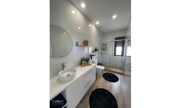 Sale - Town house -
Pinoso - Pinoso Alicante