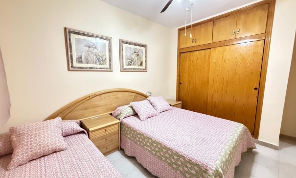 Sprzedaż - Apartament mieszkanie -
Torrevieja - Playa del Cura