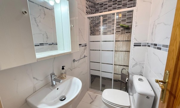 Sprzedaż - Apartament mieszkanie -
Torrevieja - Playa del Cura