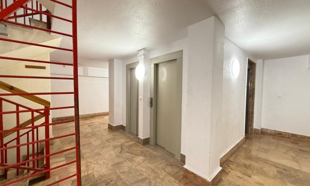 Sprzedaż - Apartament mieszkanie -
Torrevieja - Playa del Cura