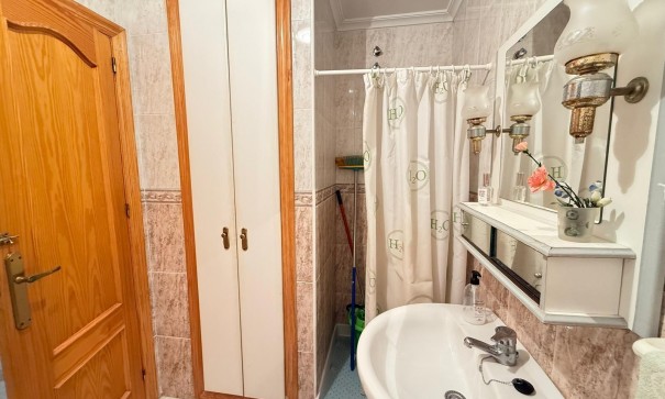 Revente - Appartement -
Torrevieja - La Mata