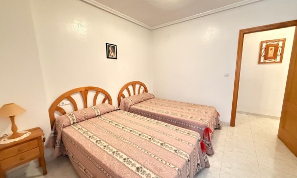Revente - Appartement -
Torrevieja - La Mata