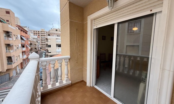 Revente - Appartement -
Torrevieja - La Mata
