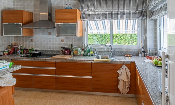 Sprzedaż - Willa wolnostojąca -
La Mata