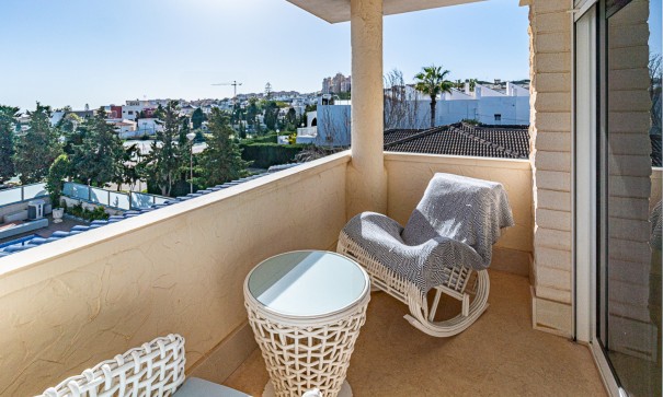 Sprzedaż - Willa wolnostojąca -
La Mata