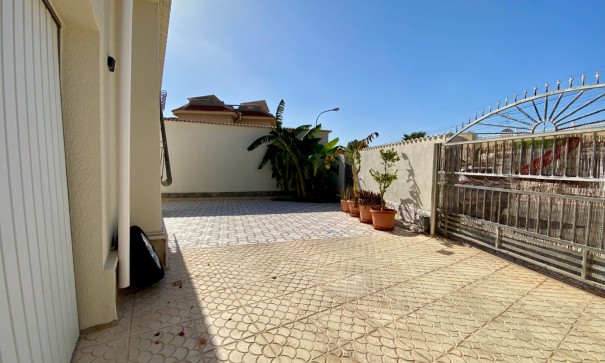 Herverkoop - Vrijstaande Villa -
Ciudad Quesada - Rojales - Ciudad Quesada