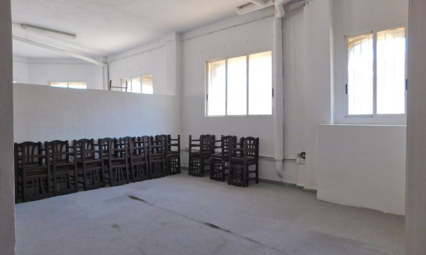 Sprzedaż - Reklama w telewizji -
San Miguel de Salinas