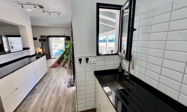 Herverkoop - Vrijstaande Villa -
Punta Prima