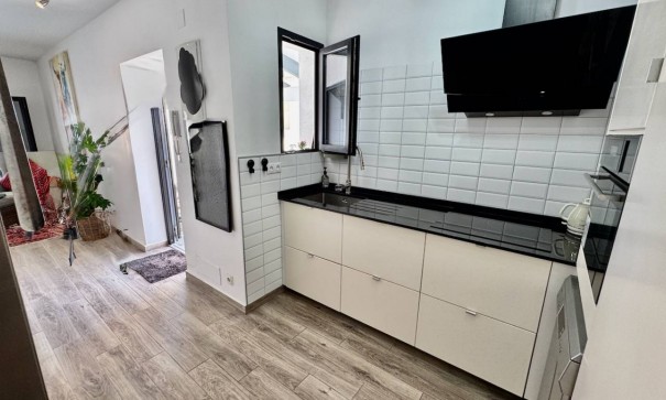 Herverkoop - Vrijstaande Villa -
Punta Prima