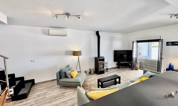 Herverkoop - Vrijstaande Villa -
Punta Prima