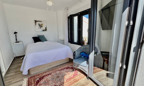 Herverkoop - Vrijstaande Villa -
Punta Prima