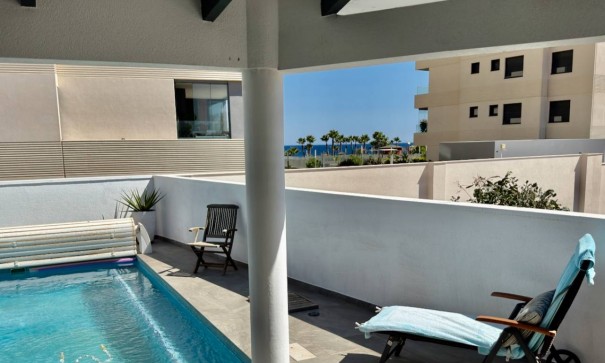 Herverkoop - Vrijstaande Villa -
Punta Prima