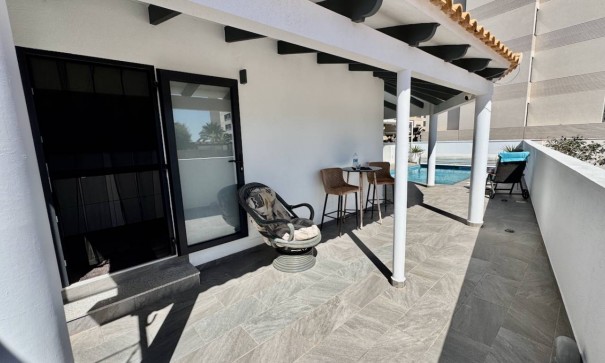 Herverkoop - Vrijstaande Villa -
Punta Prima