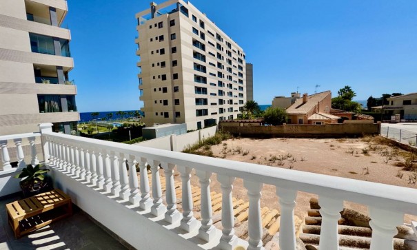 Herverkoop - Vrijstaande Villa -
Punta Prima