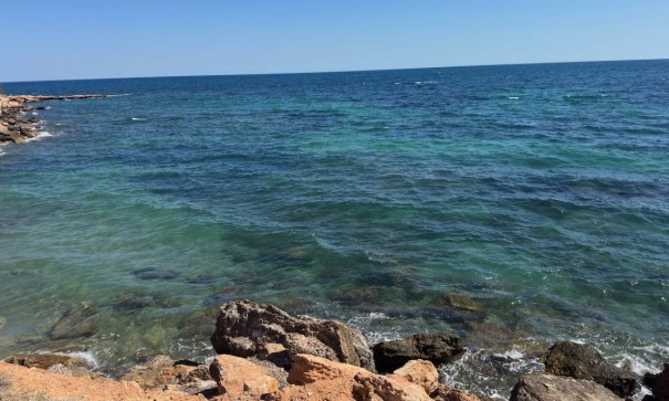 Herverkoop - Vrijstaande Villa -
Punta Prima