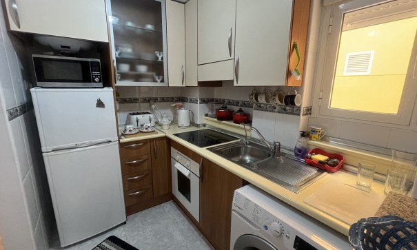 Herverkoop - Apartement Flat -
Algorfa