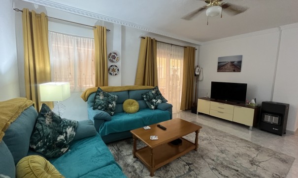 Herverkoop - Apartement Flat -
Algorfa