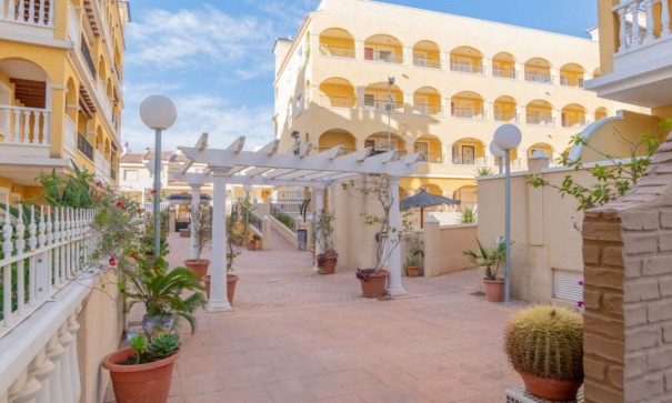 Herverkoop - Apartement Flat -
Algorfa