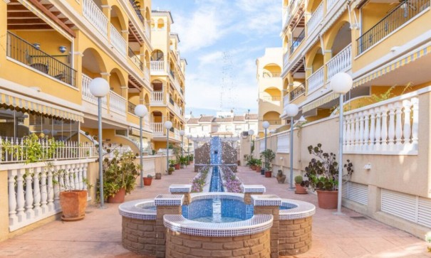 Herverkoop - Apartement Flat -
Algorfa