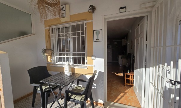 Sale - Apartment Flat -
Torrevieja - El limonar