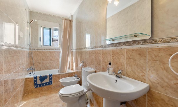 Sale - Apartment Flat -
Torrevieja - Nueva Torrevieja