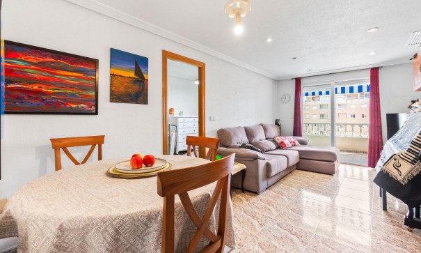 Återförsäljning - Lägenhet lägenhet -
Torrevieja - Centro