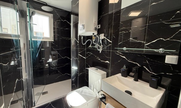 Sale - Apartment Flat -
Torrevieja - Acequion