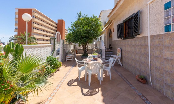 Sale - Detached Villa -
Torrevieja - Torreblanca