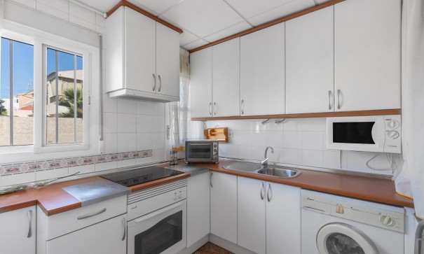 Sale - Apartment Flat -
Torrevieja - Playa de los locos