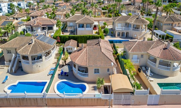 Resale - Freistehende Villa -
Rojales - Benimar 2