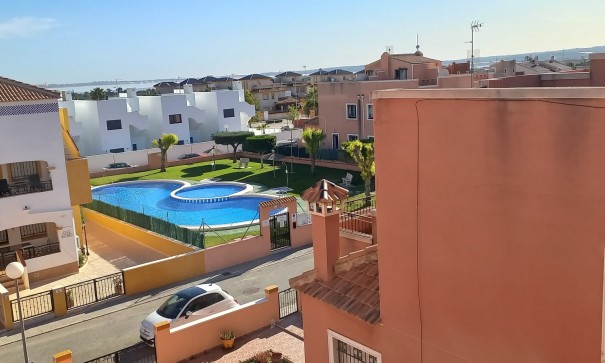 Venta - Villa adosada -
Los Montesinos - La Herada