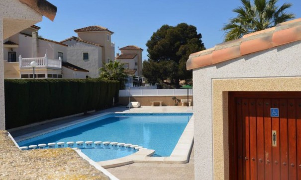 Sale - Detached Villa -
Algorfa