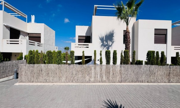 Herverkoop - Apartement Flat -
Algorfa