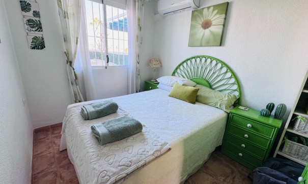 Venta - Apartamento piso -
Algorfa