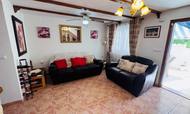 Venta - Apartamento piso -
Algorfa