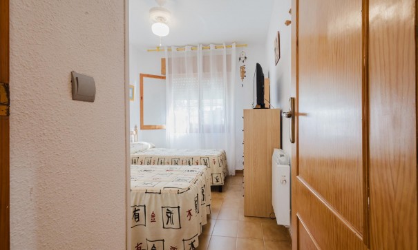 Sale - Apartment Flat -
Torrevieja - Playa de los Naufragos