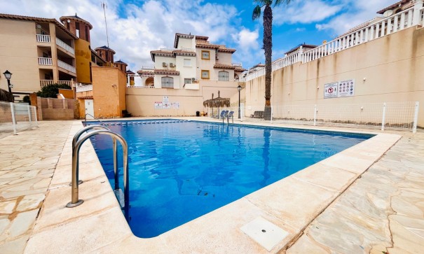 Herverkoop - Apartement Flat -
Orihuela Costa