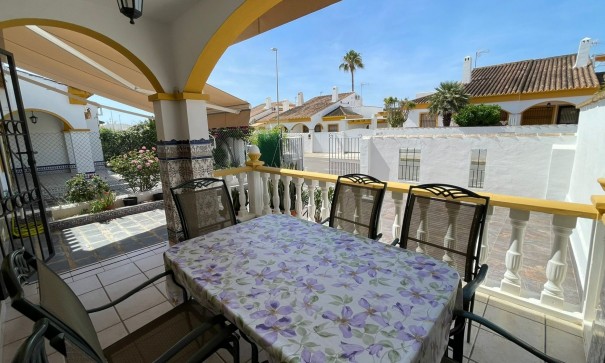 Sale - Semi Detached Villa -
Pilar de la Horadada - La Torre de la Horadada