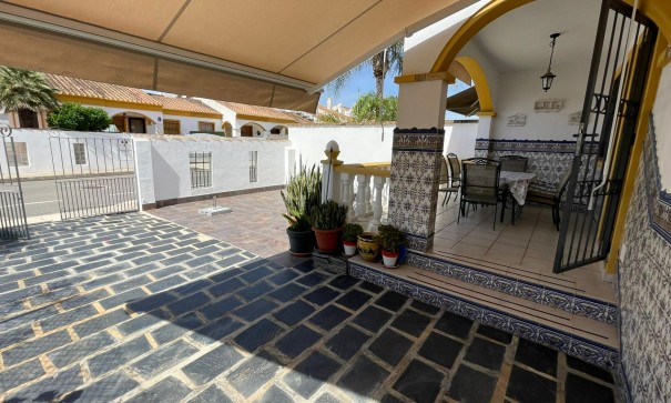 Sale - Semi Detached Villa -
Pilar de la Horadada - La Torre de la Horadada