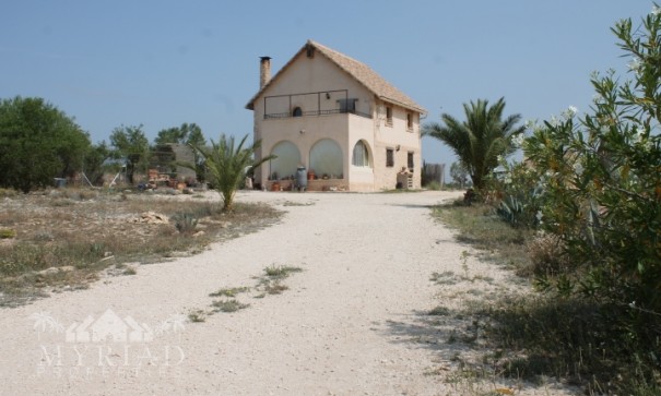 Sale - Finca Country Property -
Pinoso - Pinoso Alicante