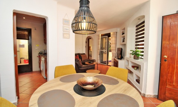 Herverkoop - Apartement Flat -
Punta Prima