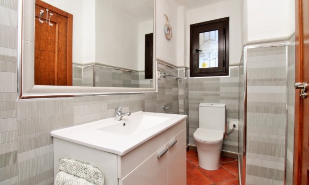 Herverkoop - Apartement Flat -
Punta Prima