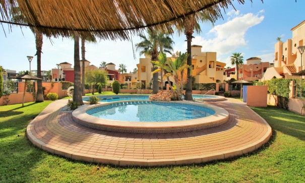 Herverkoop - Apartement Flat -
Punta Prima