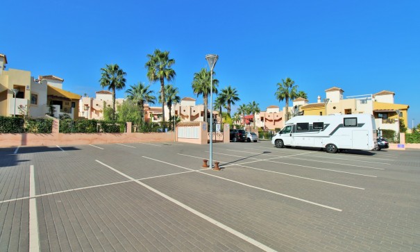 Herverkoop - Apartement Flat -
Punta Prima