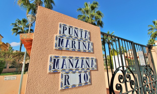 Herverkoop - Apartement Flat -
Punta Prima